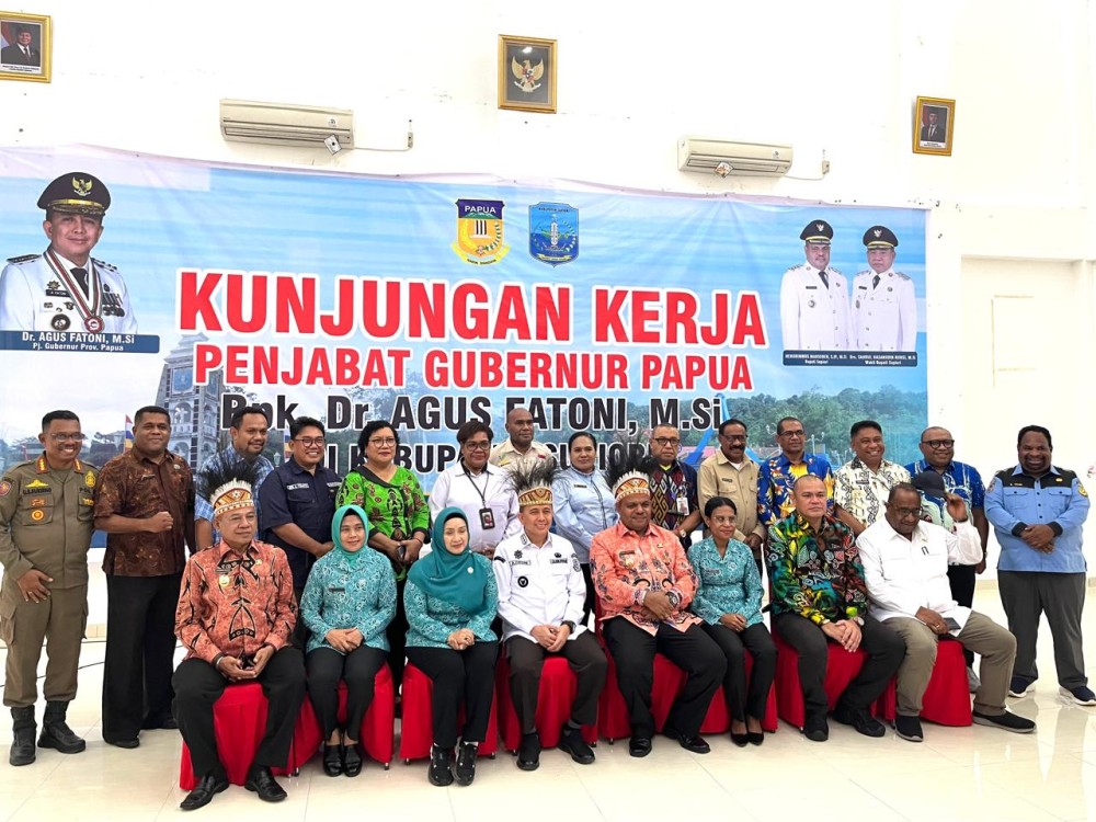 Plt. Kadis mendampingi kunjungan krj Pj. Gub di Kabupaten Biak Numfor  dan Supiori